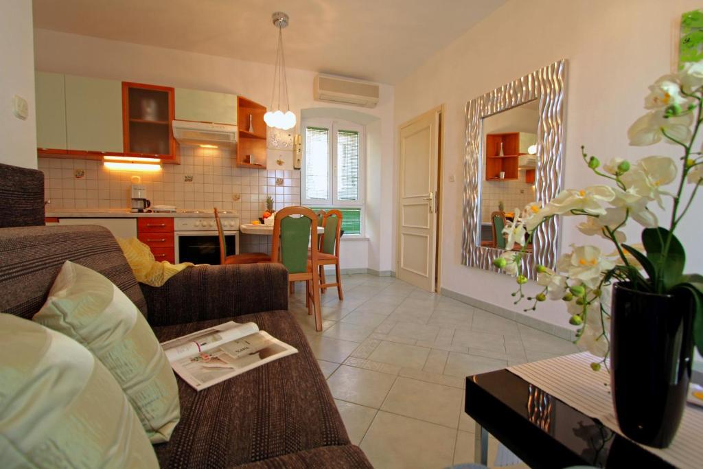 Apartments Amore Bol Room photo