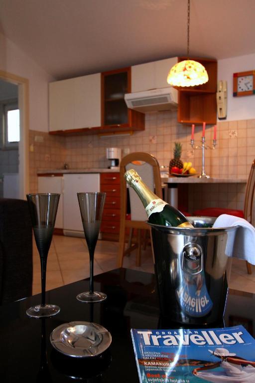 Apartments Amore Bol Room photo